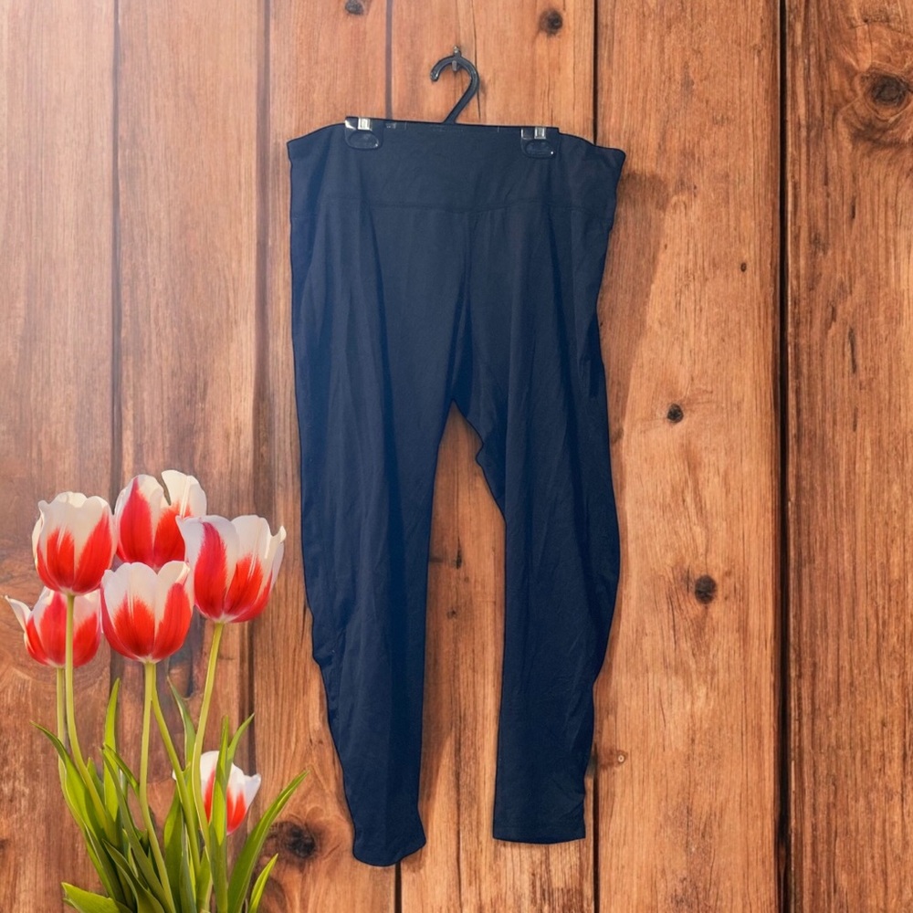 Hyba Black Leggings